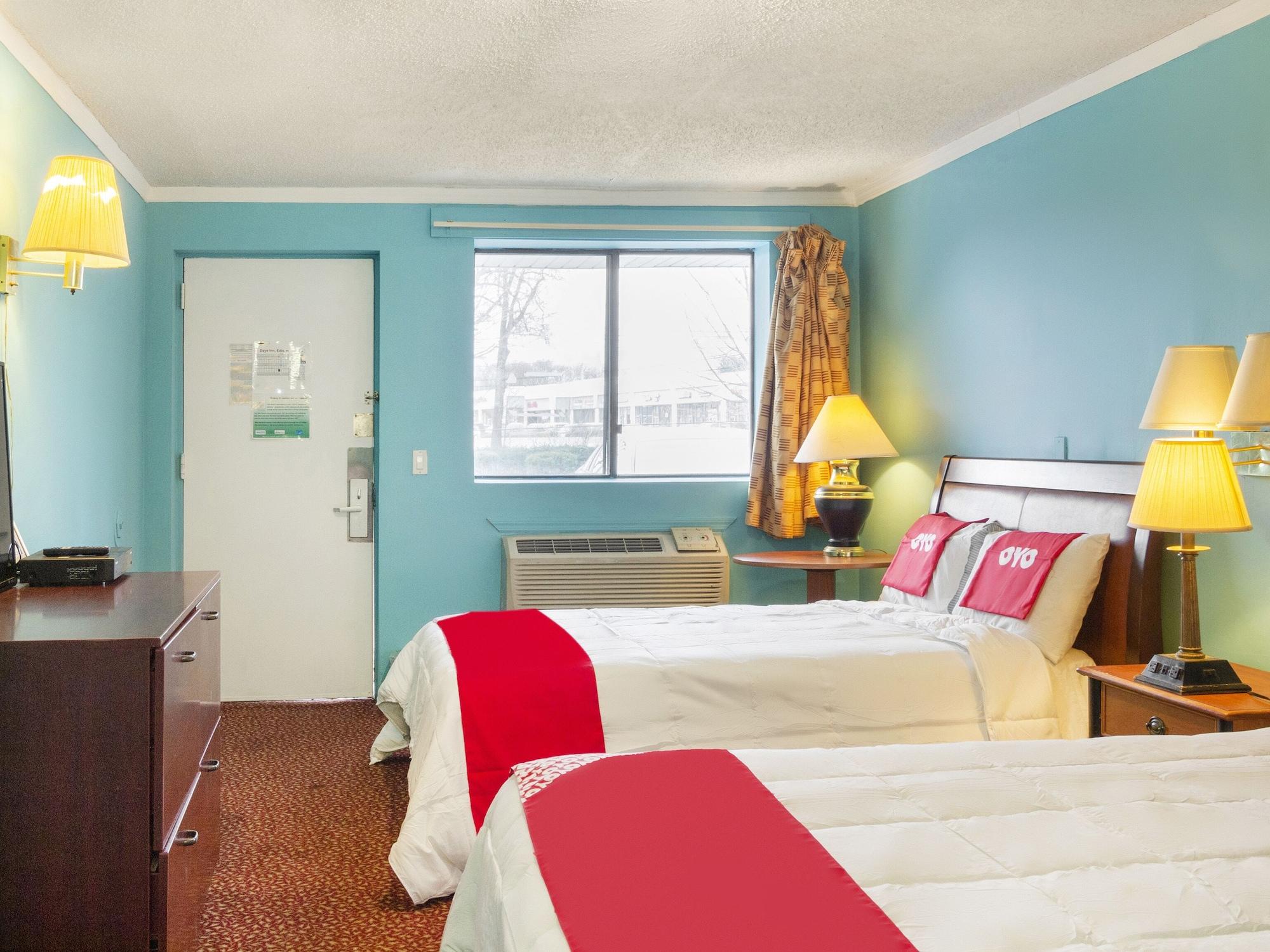 Oyo Hotel Edison Nj Route 1 Exterior photo